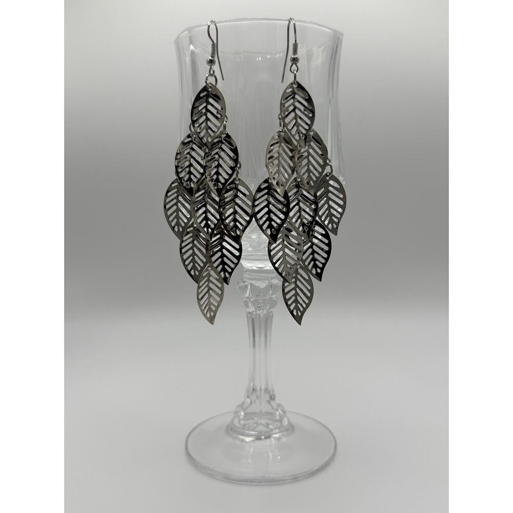 Silvertone Leaf Cascade Earrings – 3" Drop